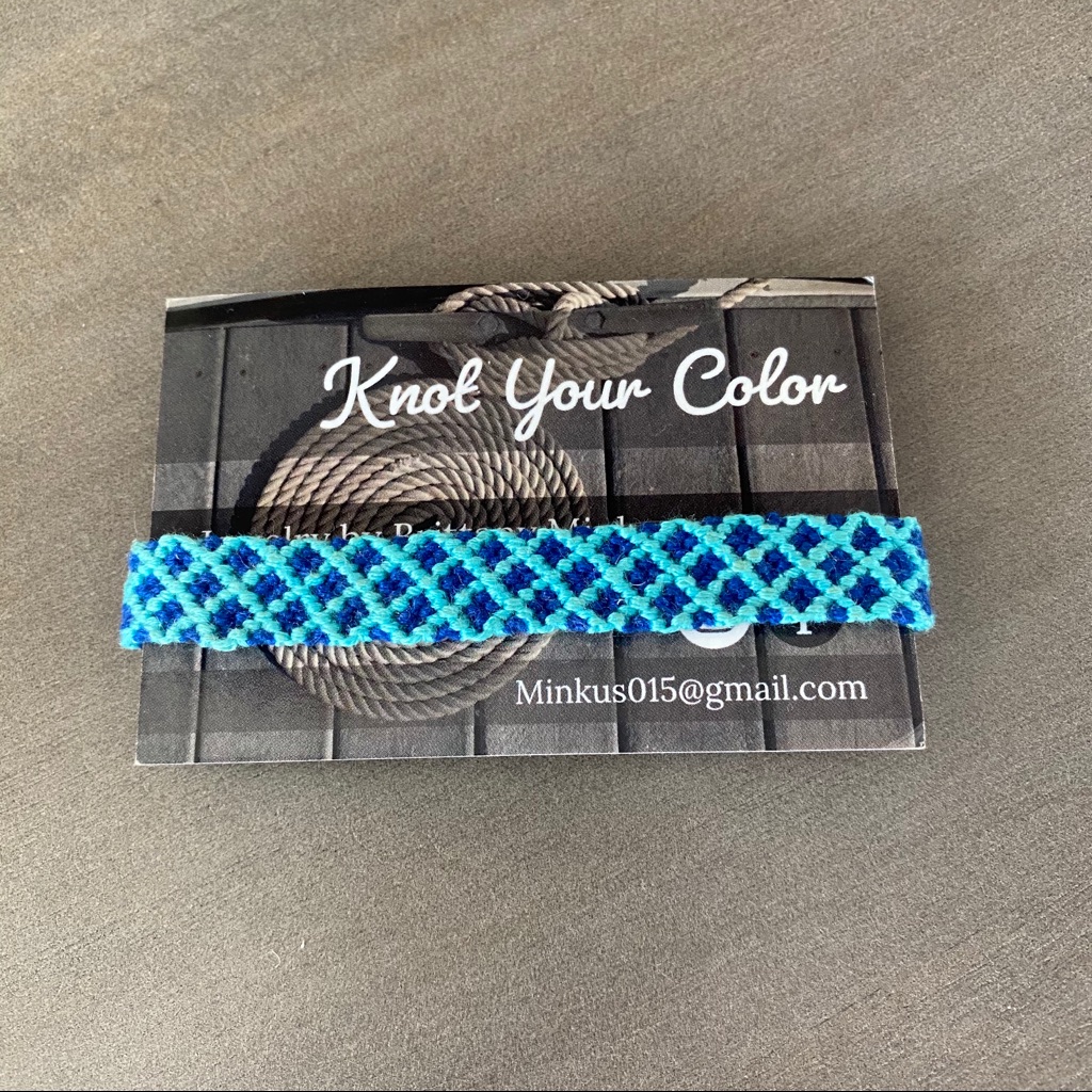 3/$30: Diamond Pattern Bracelet